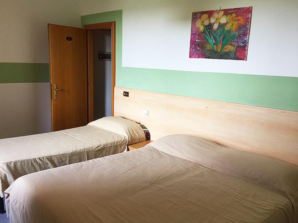 Albergo Ristorante La Torretta Castiglione dei Pepoli Habitación foto
