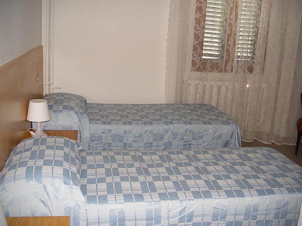 Albergo Ristorante La Torretta Castiglione dei Pepoli Habitación foto