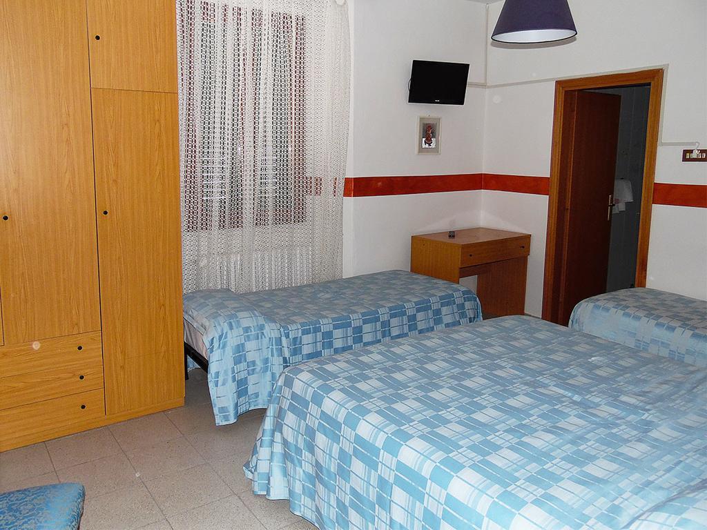 Albergo Ristorante La Torretta Castiglione dei Pepoli Habitación foto